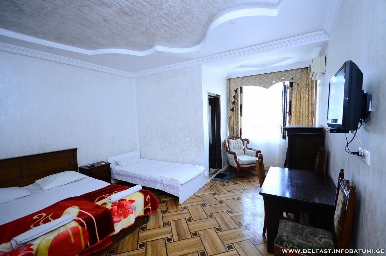 Hotel Belfast Batumi Exteriör bild