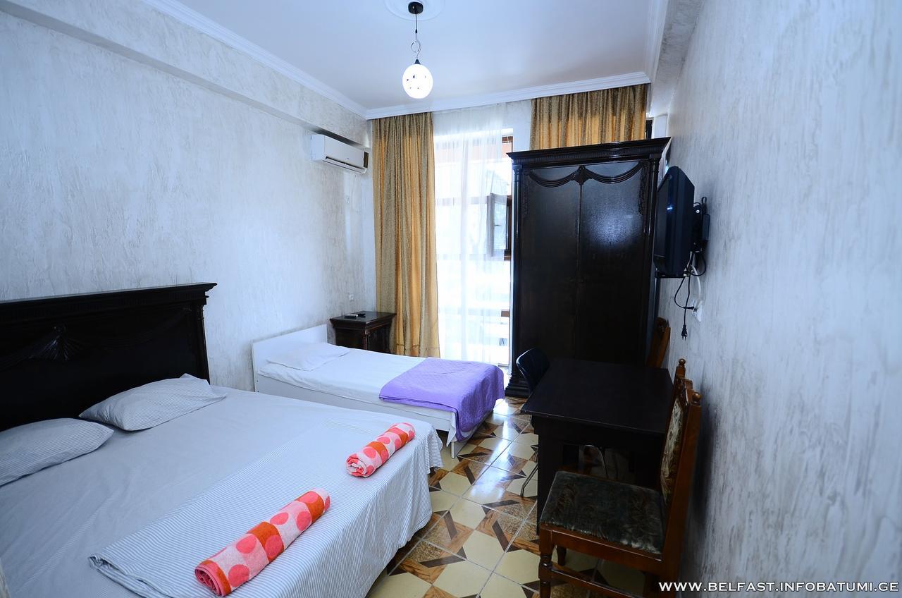 Hotel Belfast Batumi Exteriör bild