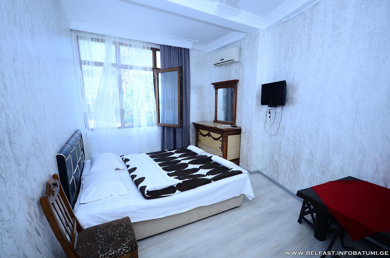 Hotel Belfast Batumi Exteriör bild
